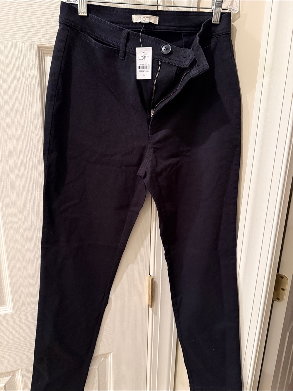 LOFT Women’s Black Stretch Slim Jeans